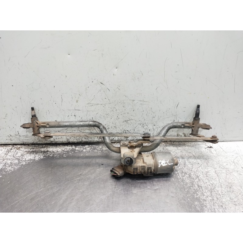 Recambio de motor limpia delantero para renault clio ii fase ii (b/cb0) referencia OEM IAM 0390241535  