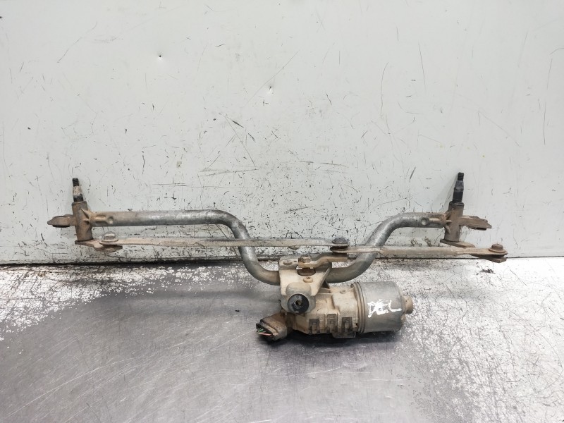 Recambio de motor limpia delantero para renault clio ii fase ii (b/cb0) referencia OEM IAM 0390241535  