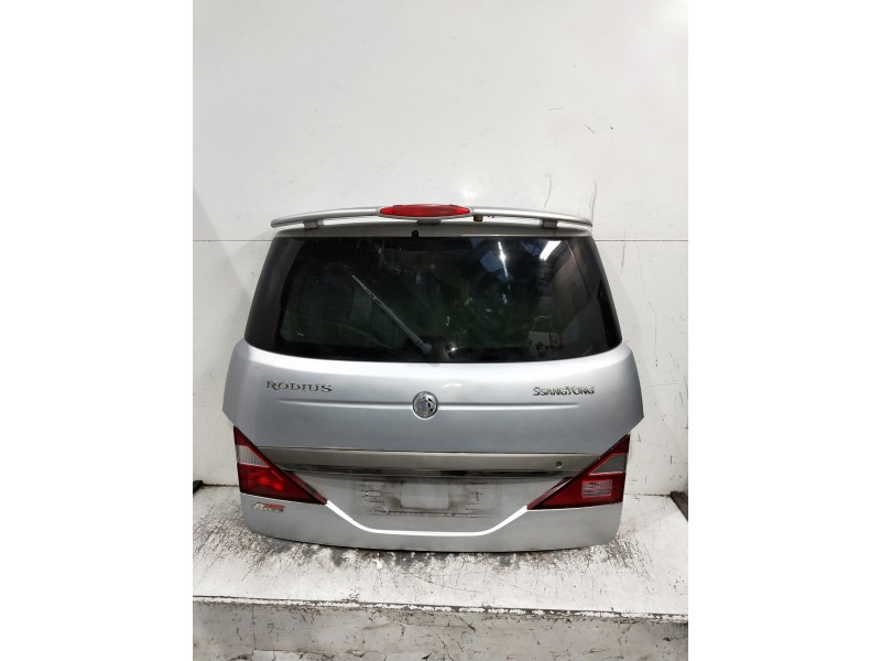 Recambio de porton trasero para ssangyong rodius xdi referencia OEM IAM   