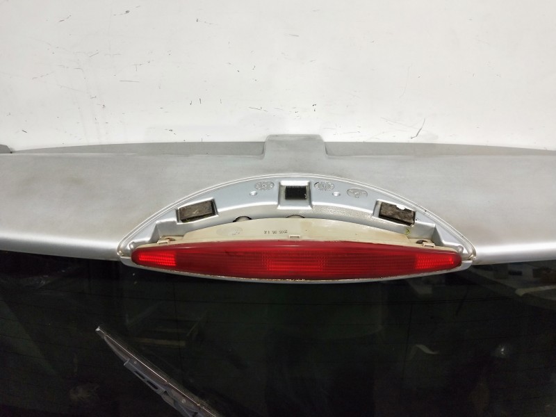 Recambio de porton trasero para ssangyong rodius xdi referencia OEM IAM   