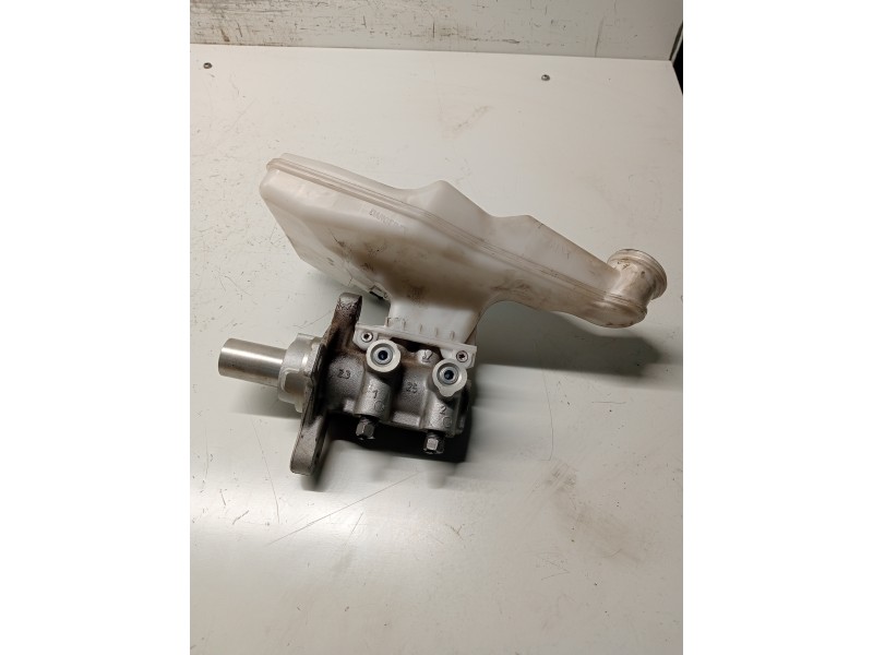 Recambio de bomba freno para peugeot 308 referencia OEM IAM 838906 0204851011 