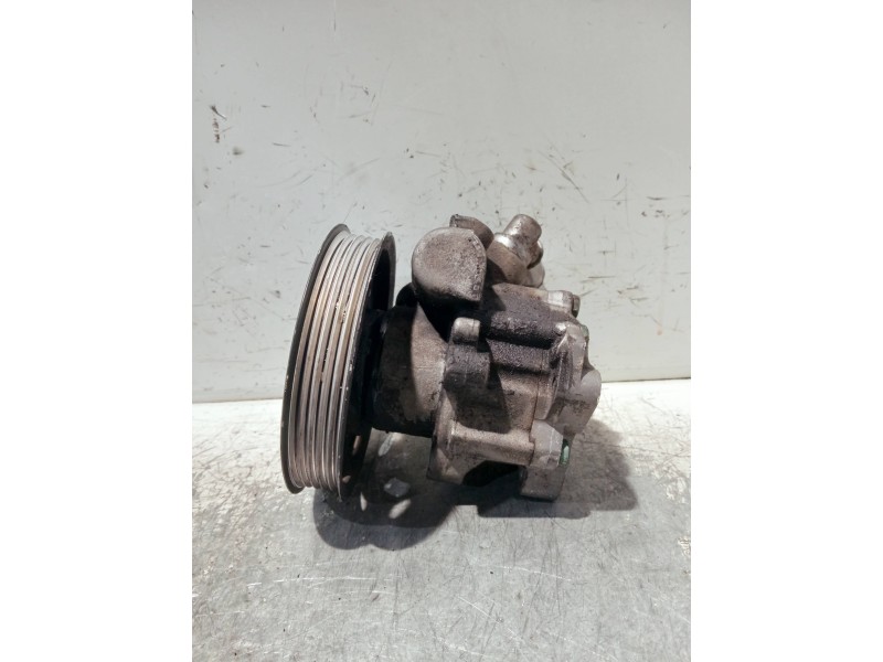 Recambio de bomba direccion para volkswagen passat berlina (3b2) referencia OEM IAM 8D0145156T 7690955102 