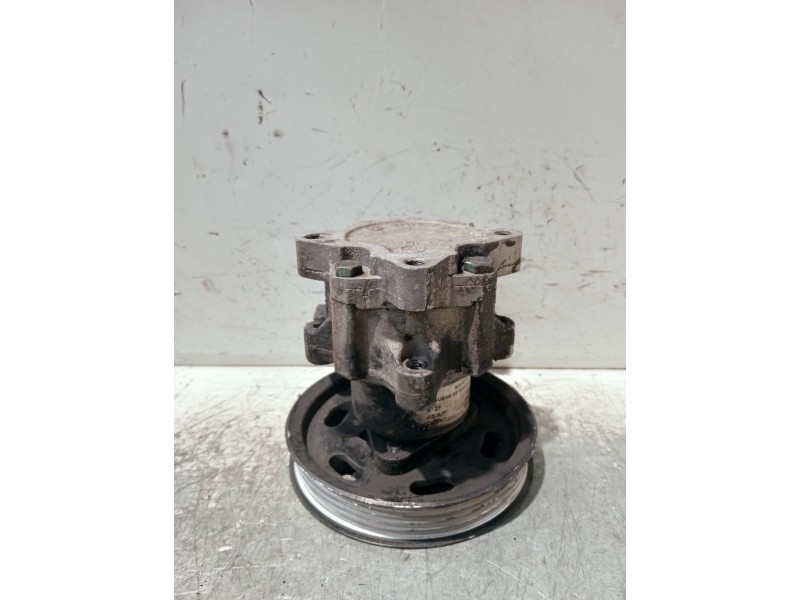 Recambio de bomba direccion para volkswagen passat berlina (3b2) referencia OEM IAM 8D0145156T 7690955102 