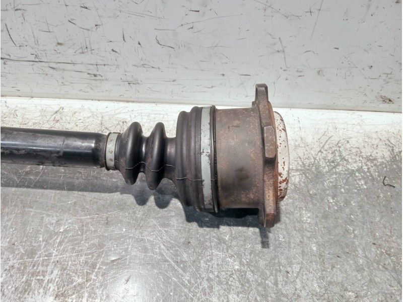 Recambio de transmision delantera derecha para volkswagen passat berlina (3b2) referencia OEM IAM 8D0407272BQ 8150151484 