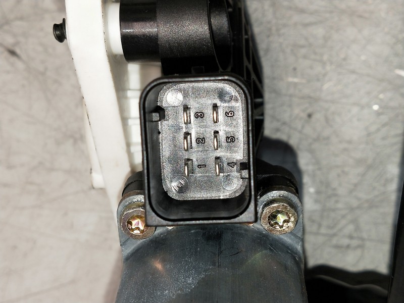 Recambio de elevalunas delantero izquierdo para mercedes clase cl (w215) coupe referencia OEM IAM A2208204542  2P