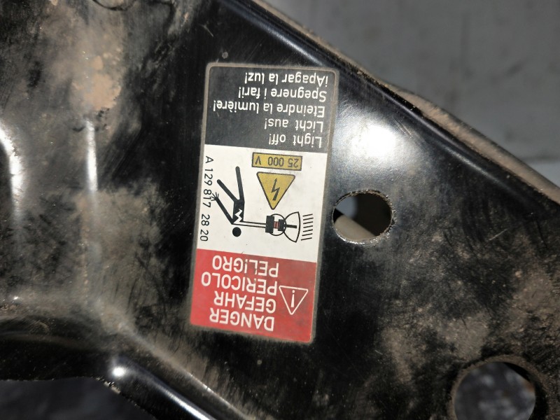 Recambio de panel frontal para mercedes clase cl (w215) coupe referencia OEM IAM A1298172820  