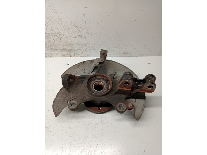 Recambio de mangueta delantera izquierda para peugeot 308 referencia OEM IAM   