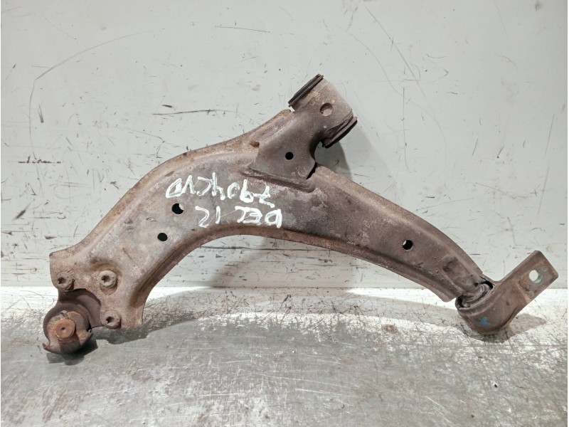 Recambio de brazo suspension inferior delantero izquierdo para citroen xsara berlina referencia OEM IAM   