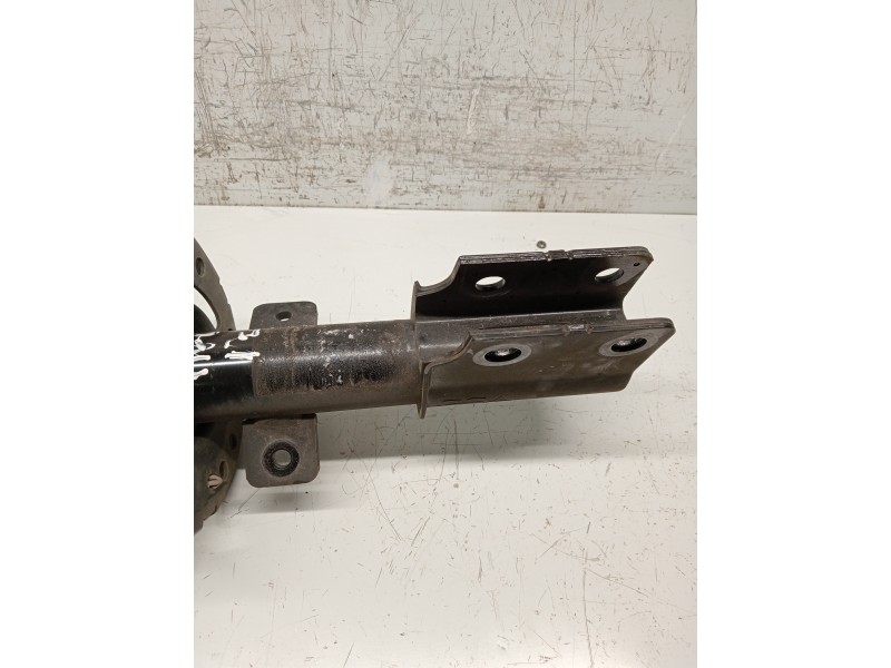 Recambio de amortiguador delantero izquierdo para peugeot 308 referencia OEM IAM 9844509380  