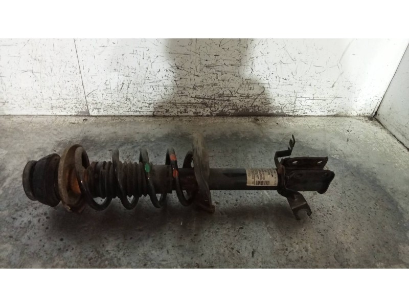 Recambio de amortiguador delantero izquierdo para dacia dokker ambiance referencia OEM IAM 543028938R 824902006283 
