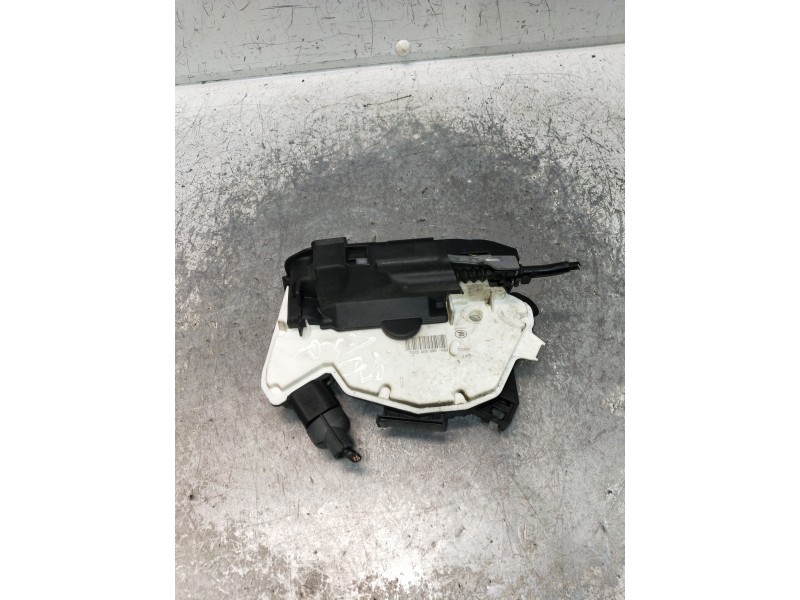 Recambio de motor cierre centralizado trasero izquierdo para volkswagen tiguan (5n2) referencia OEM IAM 5N0839015G  5P