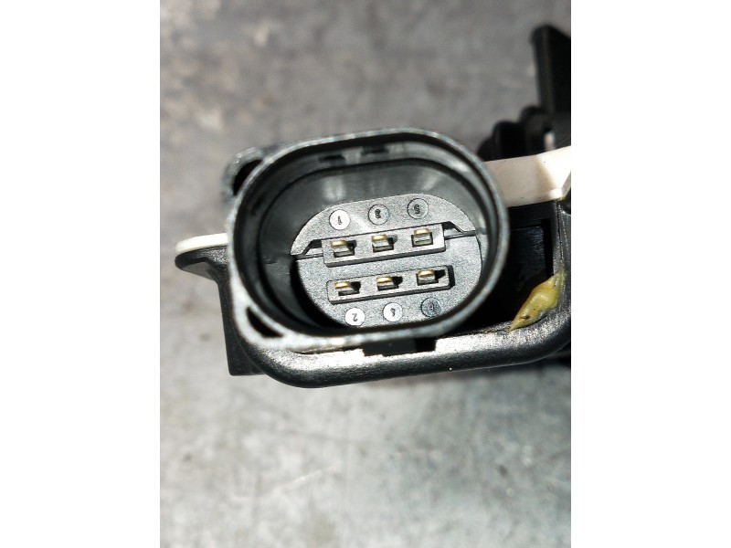 Recambio de motor cierre centralizado trasero izquierdo para volkswagen tiguan (5n2) referencia OEM IAM 5N0839015G  5P