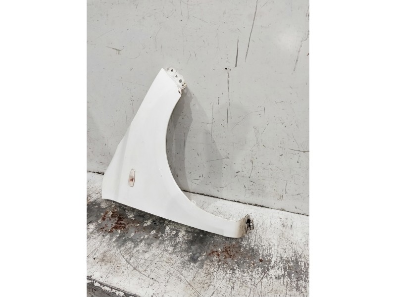 Recambio de aleta delantera derecha para hyundai i10 referencia OEM IAM   