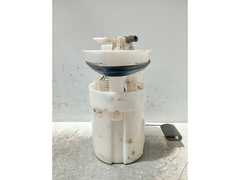 Recambio de bomba combustible para kia picanto referencia OEM IAM 3111007000  