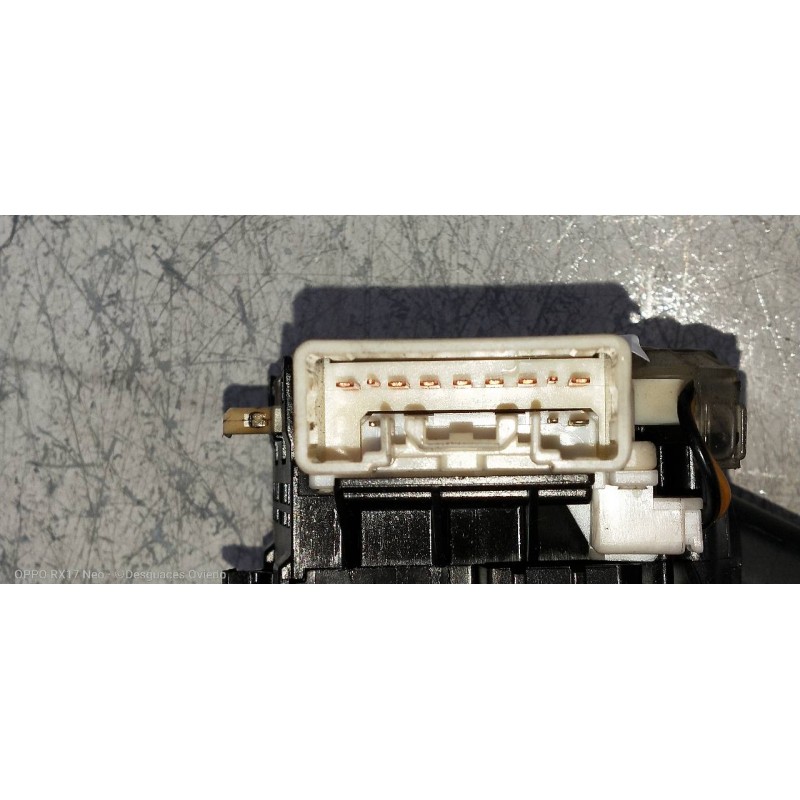 Recambio de mando luces para toyota yaris (ncp1/nlp1/scp1) 1.4 d-4d linea luna referencia OEM IAM   