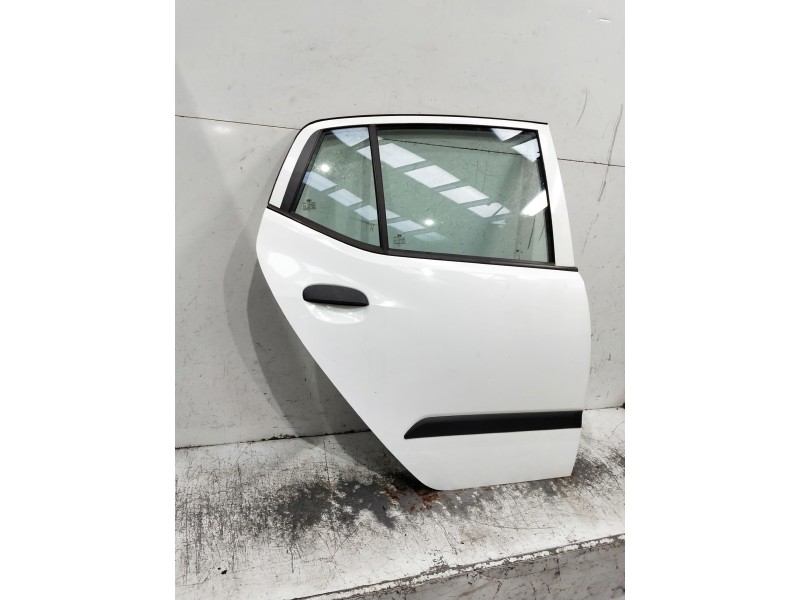 Recambio de puerta trasera derecha para hyundai i10 referencia OEM IAM   5P