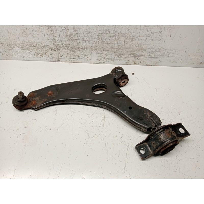 Recambio de brazo suspension inferior delantero izquierdo para ford focus berlina (cak) 1.8 tddi (5p) referencia OEM IAM   