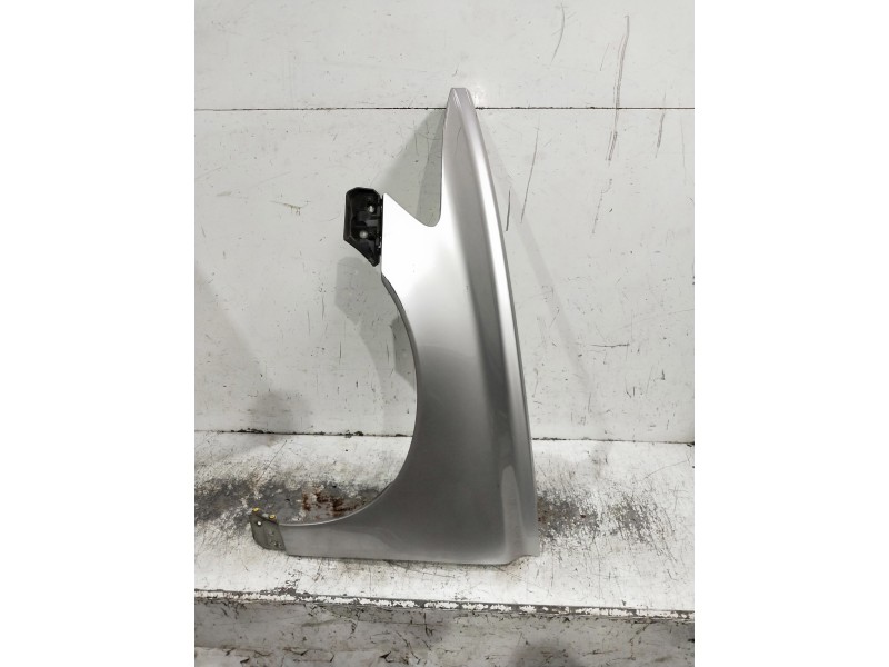 Recambio de aleta delantera izquierda para volvo v50 familiar referencia OEM IAM   