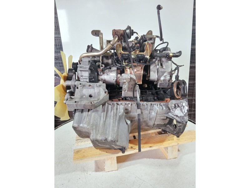 Recambio de motor completo para ssangyong rodius xdi referencia OEM IAM 665926 665926 12520614 DELPHI