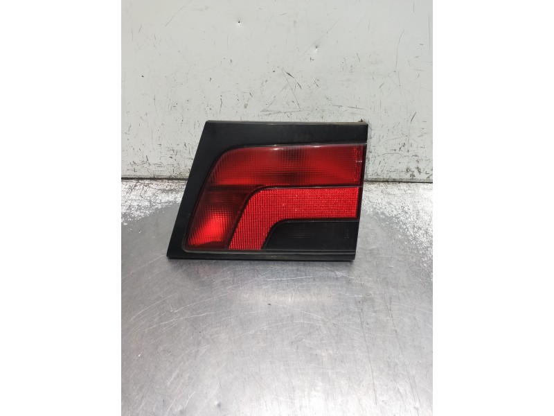 Recambio de piloto trasero derecho interior para peugeot 806 referencia OEM IAM   