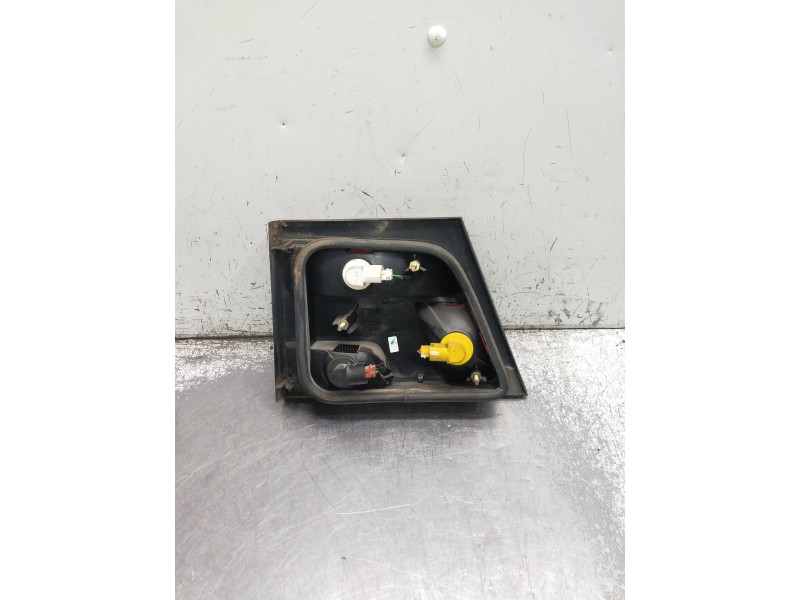 Recambio de piloto trasero derecho interior para peugeot 806 referencia OEM IAM   