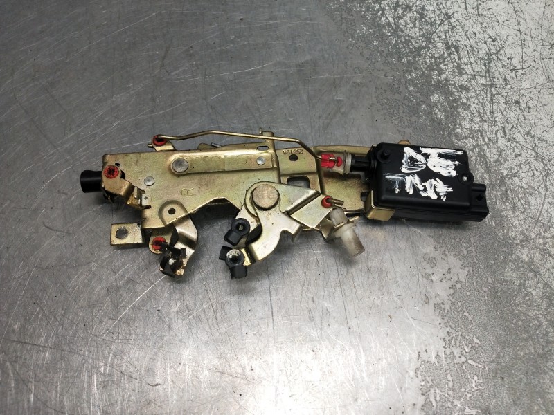 Recambio de motor cierre centralizado trasero derecho para peugeot 806 referencia OEM IAM   