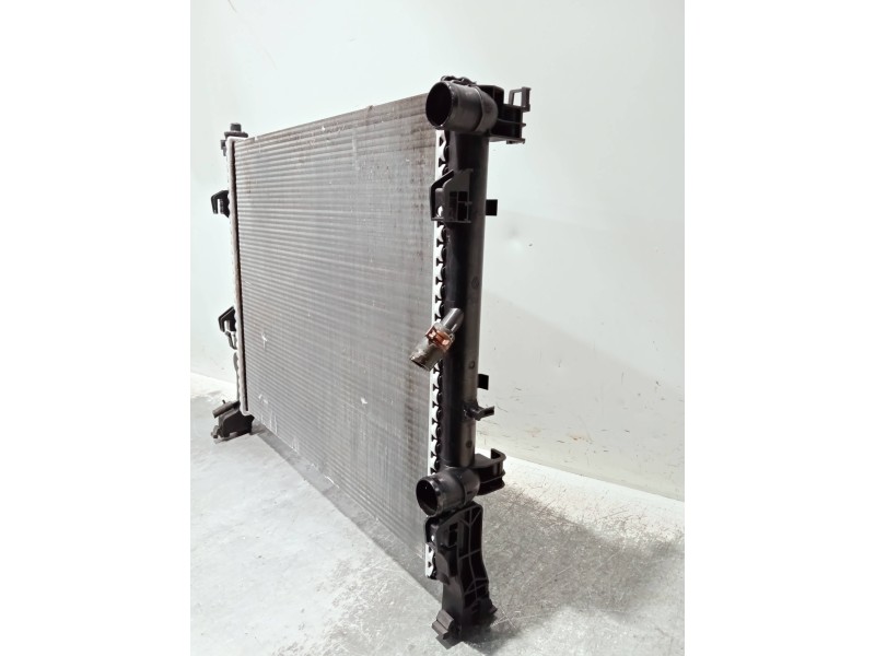 Recambio de radiador agua para renault kangoo referencia OEM IAM   