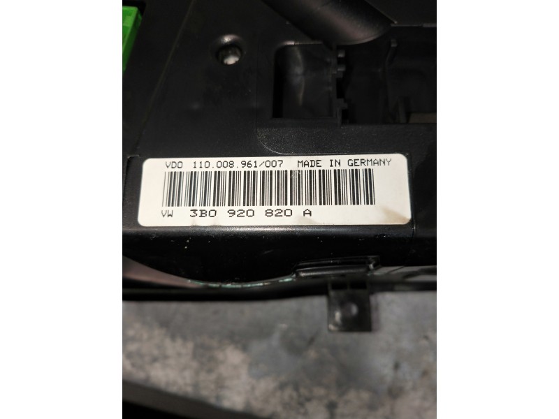 Recambio de cuadro instrumentos para volkswagen passat berlina (3b2) referencia OEM IAM 3B0920820 110008961007 