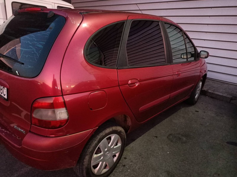 renault scenic (ja..) del año 2002