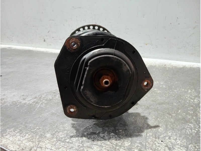 Recambio de amortiguador delantero derecho para renault kangoo referencia OEM IAM 8200868516F 03081000041 