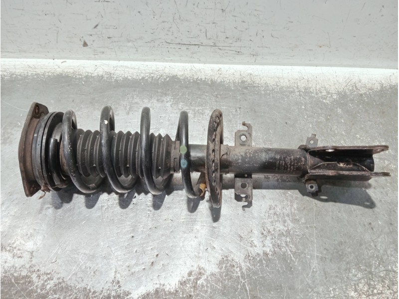 Recambio de amortiguador delantero izquierdo para renault kangoo referencia OEM IAM 8200868516F 03081000041 