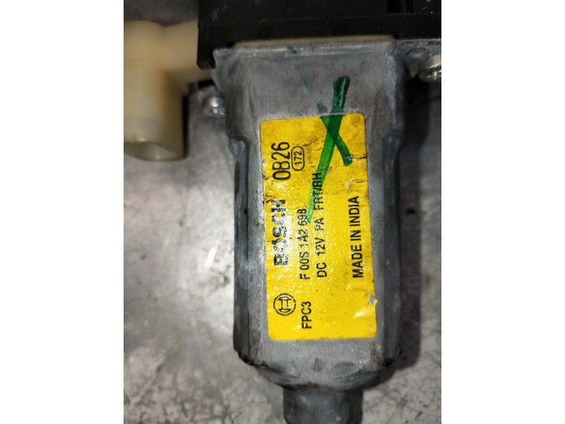 Recambio de elevalunas delantero derecho para hyundai i10 referencia OEM IAM 824020X010 F00S1A2698 5P