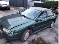 mitsubishi carisma berlina 4 (da0) del año 1997