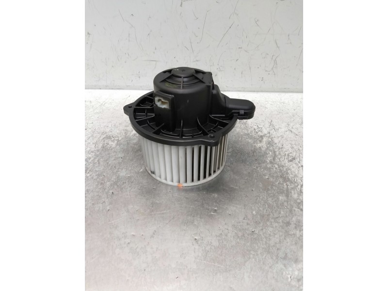 Recambio de motor calefaccion para hyundai i10 referencia OEM IAM F00S330024  