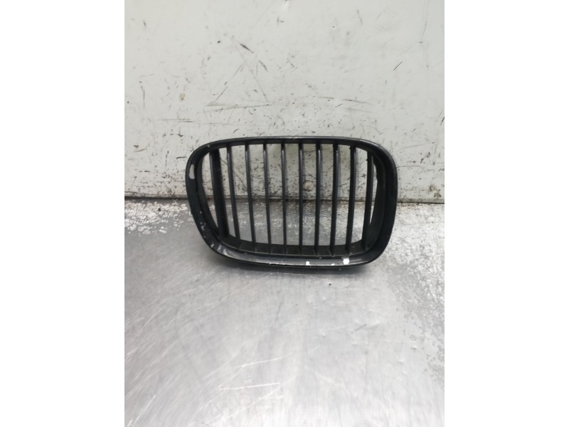 Recambio de rejilla delantera para bmw serie 5 berlina (e39) referencia OEM IAM DERECHO  