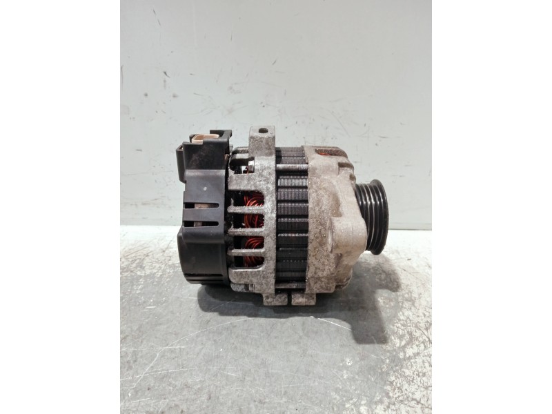 Recambio de alternador para hyundai i10 referencia OEM IAM 3730003100 2655633 