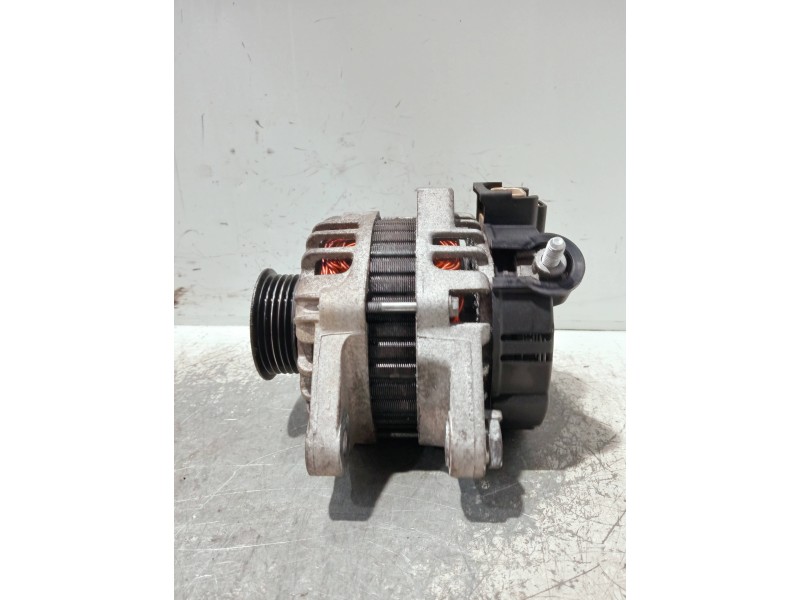 Recambio de alternador para hyundai i10 referencia OEM IAM 3730003100 2655633 