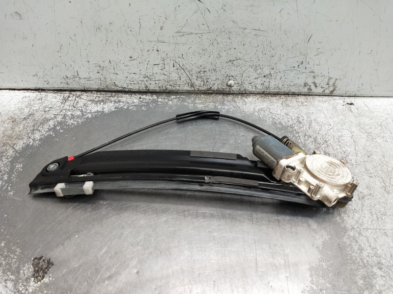 Recambio de elevalunas trasero derecho para bmw serie 5 berlina (e39) referencia OEM IAM   