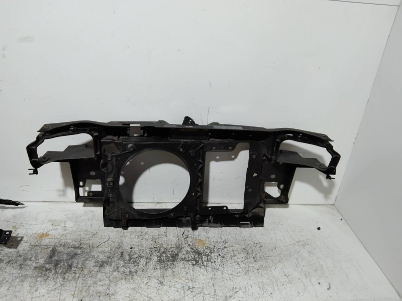 Recambio de panel frontal para volkswagen polo berlina (6n2) referencia OEM IAM   