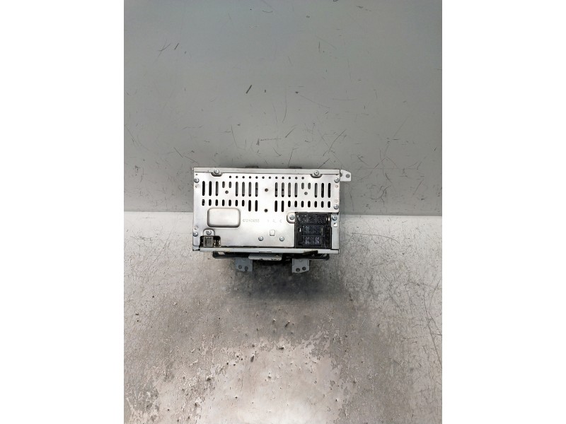 Recambio de sistema audio / radio cd para hyundai i10 referencia OEM IAM 961000X2304X  