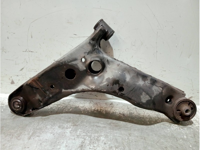 Recambio de brazo suspension inferior delantero derecho para hyundai i10 referencia OEM IAM 545010X000  