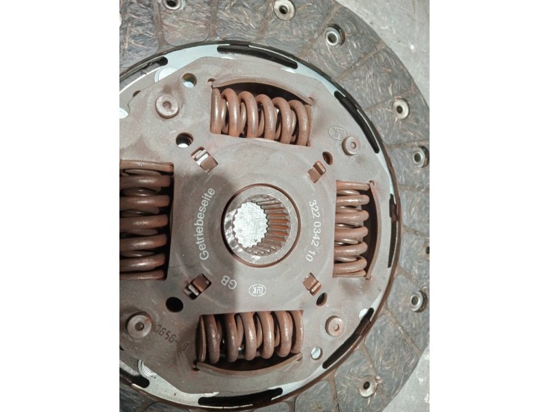 Recambio de kit embrague para renault kangoo referencia OEM IAM 122031210 322034210 