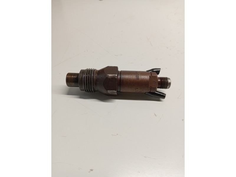 Recambio de inyector para suzuki vitara se/sv (et) 1.9 turbodiesel referencia OEM IAM LCR6735202  LUCAS