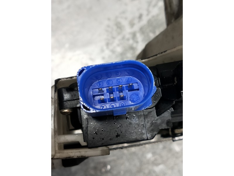 Recambio de motor cierre centralizado trasero izquierdo para volkswagen golf v berlina (1k1) highline referencia OEM IAM   5P