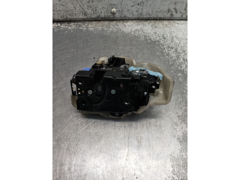 Recambio de motor cierre centralizado trasero derecho para volkswagen golf v berlina (1k1) highline referencia OEM IAM   5P