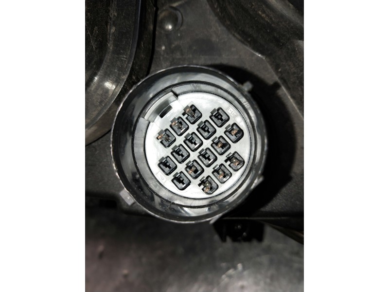 Recambio de faro derecho para land rover freelander (lr2) 2.2 td4 referencia OEM IAM 6H5213W029BC  