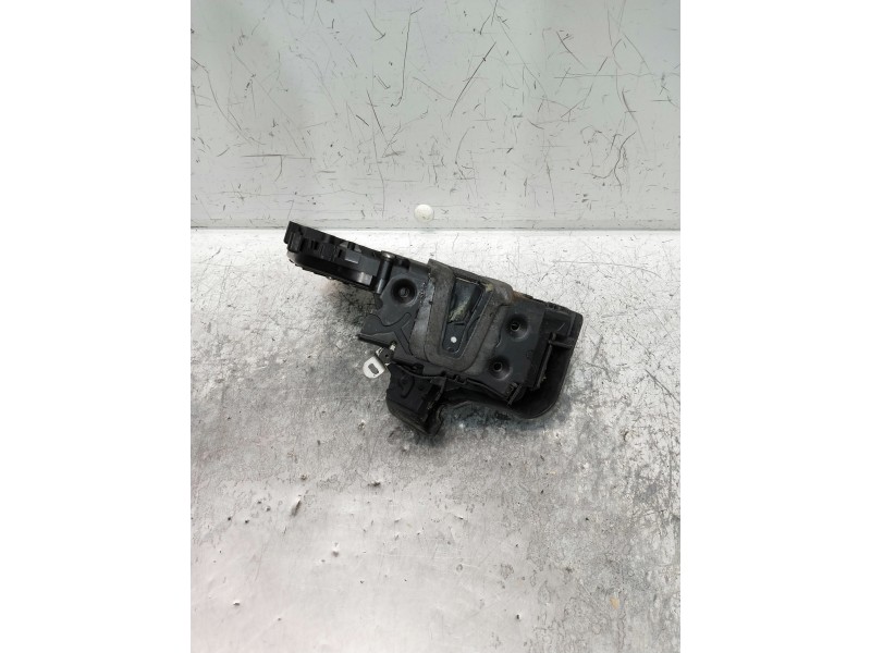Recambio de motor cierre centralizado delantero derecho para land rover freelander (lr2) 2.2 td4 referencia OEM IAM 6W8A21812AD 
