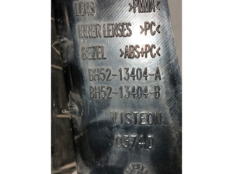 Recambio de piloto trasero derecho para land rover freelander (lr2) 2.2 td4 referencia OEM IAM BH5213404A  