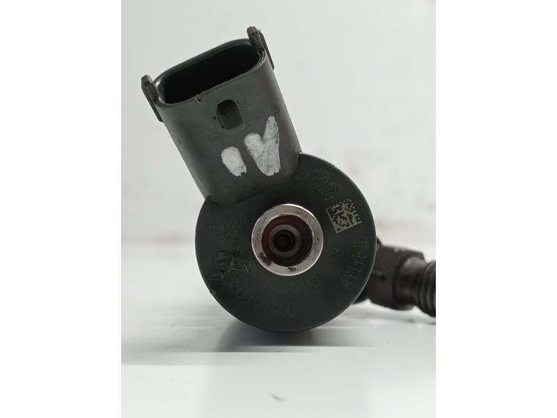 Recambio de inyector para kia carens (un) referencia OEM IAM 0445110258 3380027400 BOSCH
