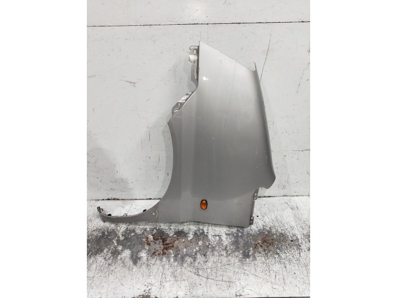 Recambio de aleta delantera izquierda para hyundai h 1 h 1 furg.caja cerr.c. puerta referencia OEM IAM   